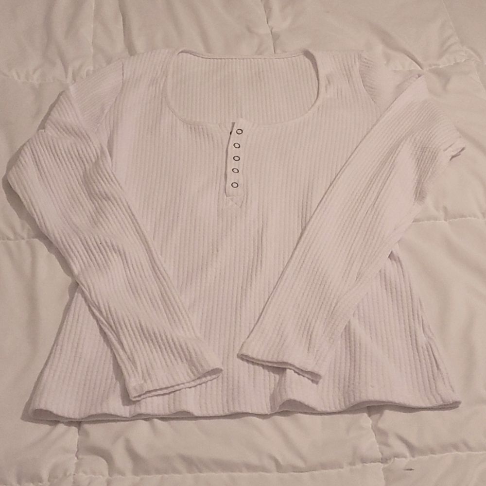 Amazon Essential brand lightweight long sleeve scoop neck shirt